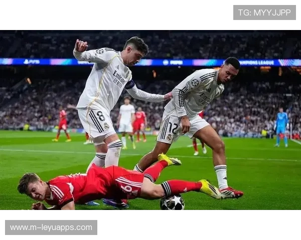 阿诺德被皇马放行，曼城抢先进入最后阶段，阿诺德踢中场