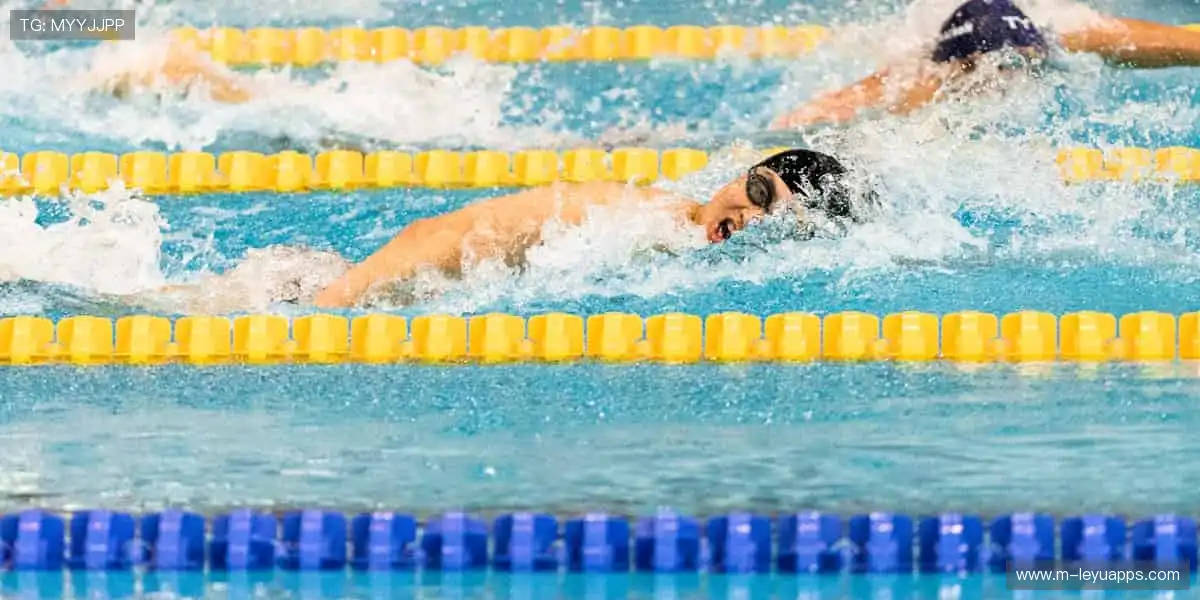 赛场瞬息万变，直播分秒必争！🏀